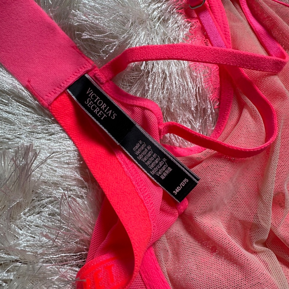Victoria’s Secret Sexy Chantilly Unlined Bra - Picture 8 of 9